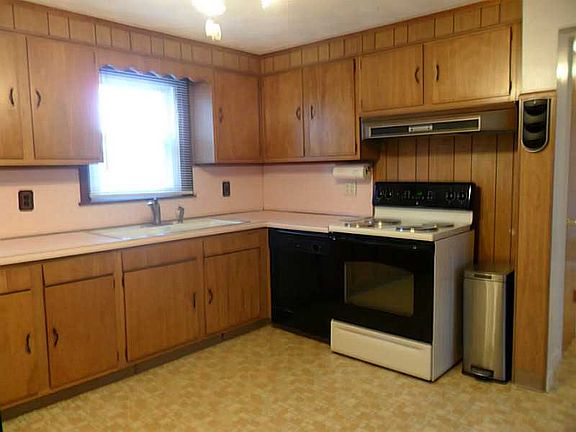 5th image of 4 Rowena Dr