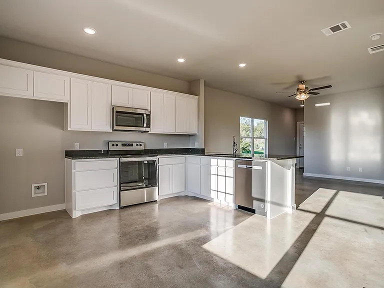 609 Mesquite Dr — Photo 15