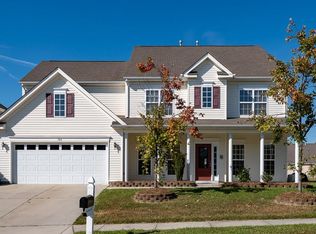 704 Spinning Wheel Point, High Point, NC 27265