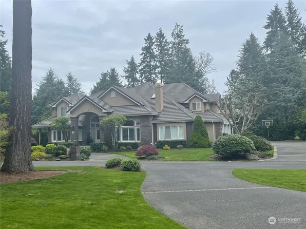 109 Country Club Circle SW, Lakewood, WA 98498