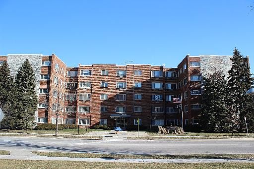 1st image of 222 Madison St Unit 309