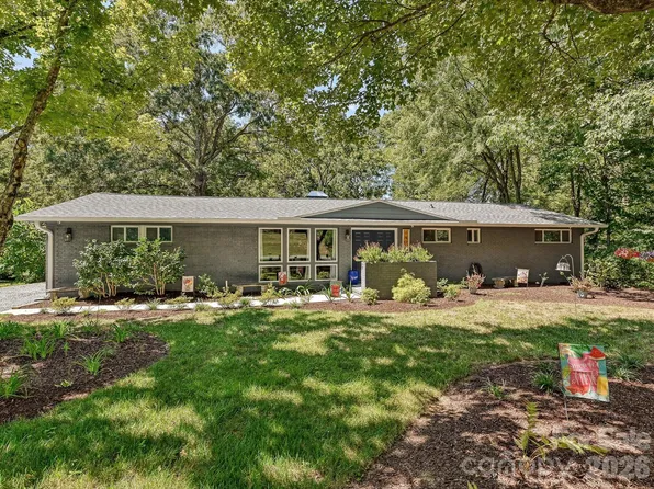 1901 Balfour Ln, Charlotte, NC 28216
