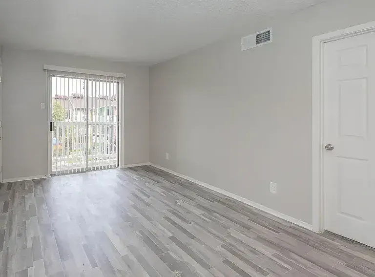 Mireya Apartment Homes — Photo 7