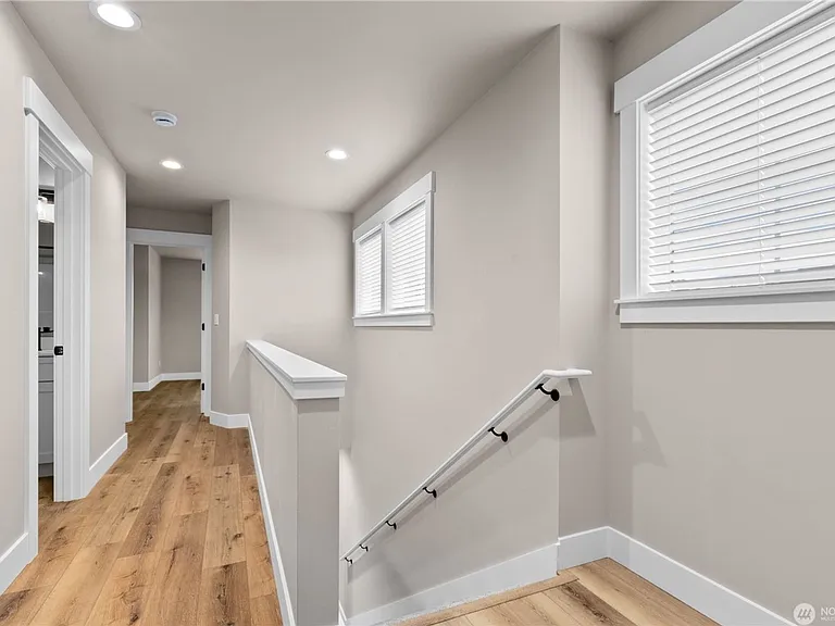 2201 Dejong Dr — Photo 8