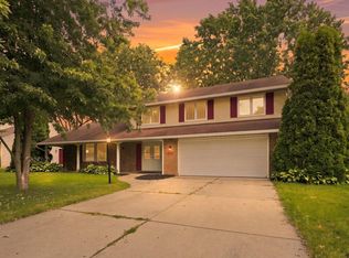 3532 Delray Dr, Fort Wayne, IN 46815