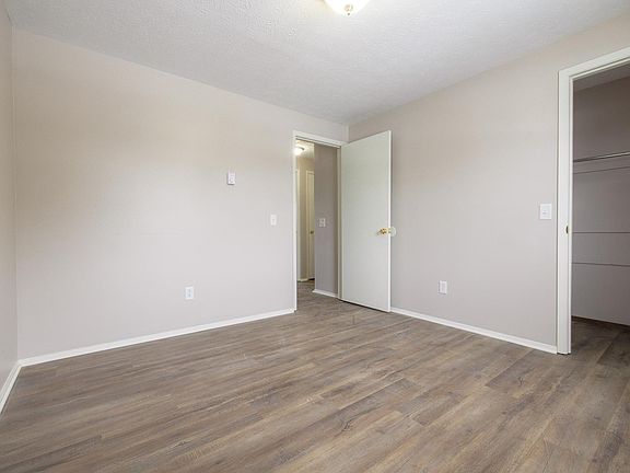 4th image of 25 6th St #B