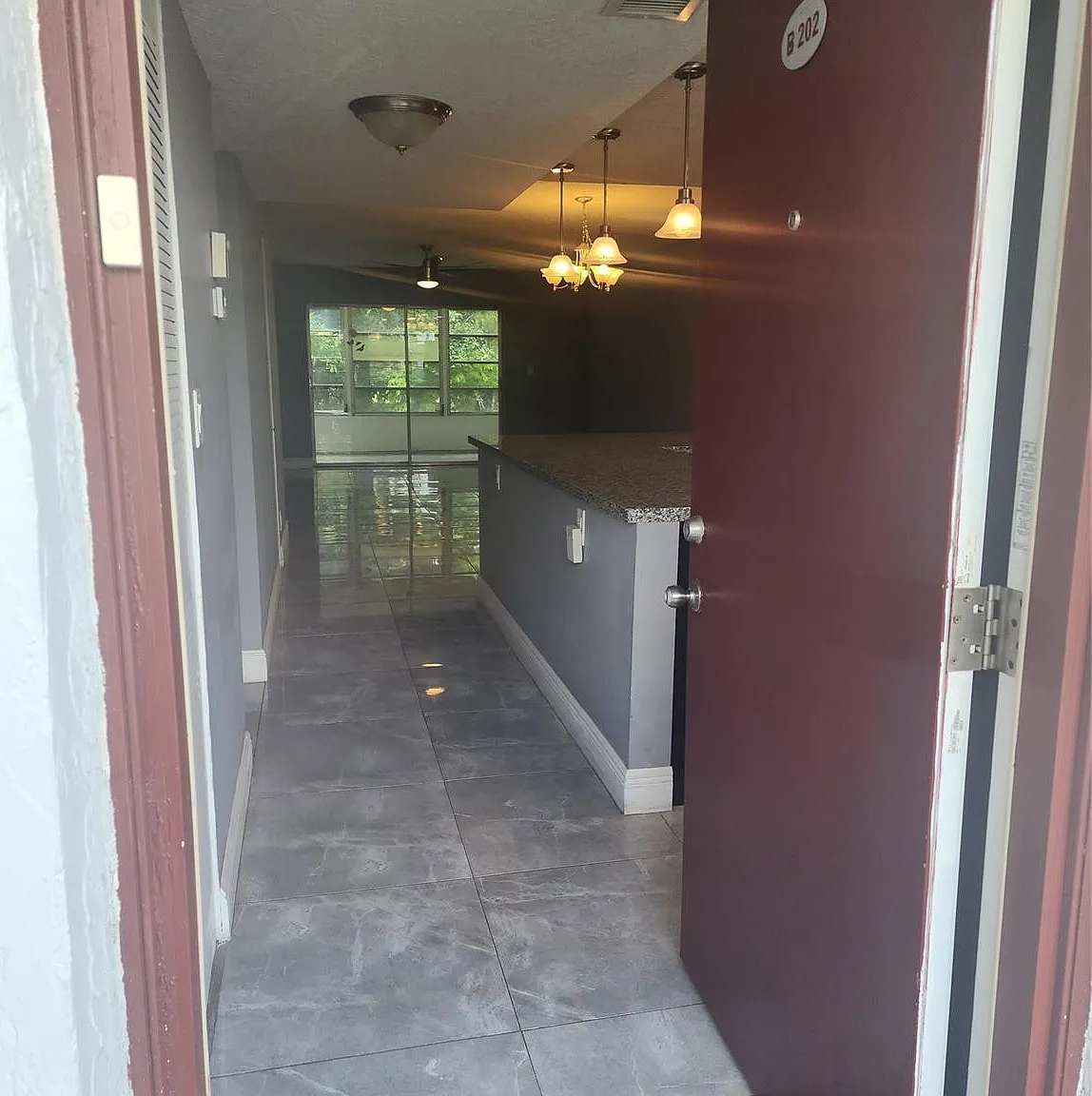 2 bed, 2.0 bath, 1100 sqft, $2,000 — Photo 1