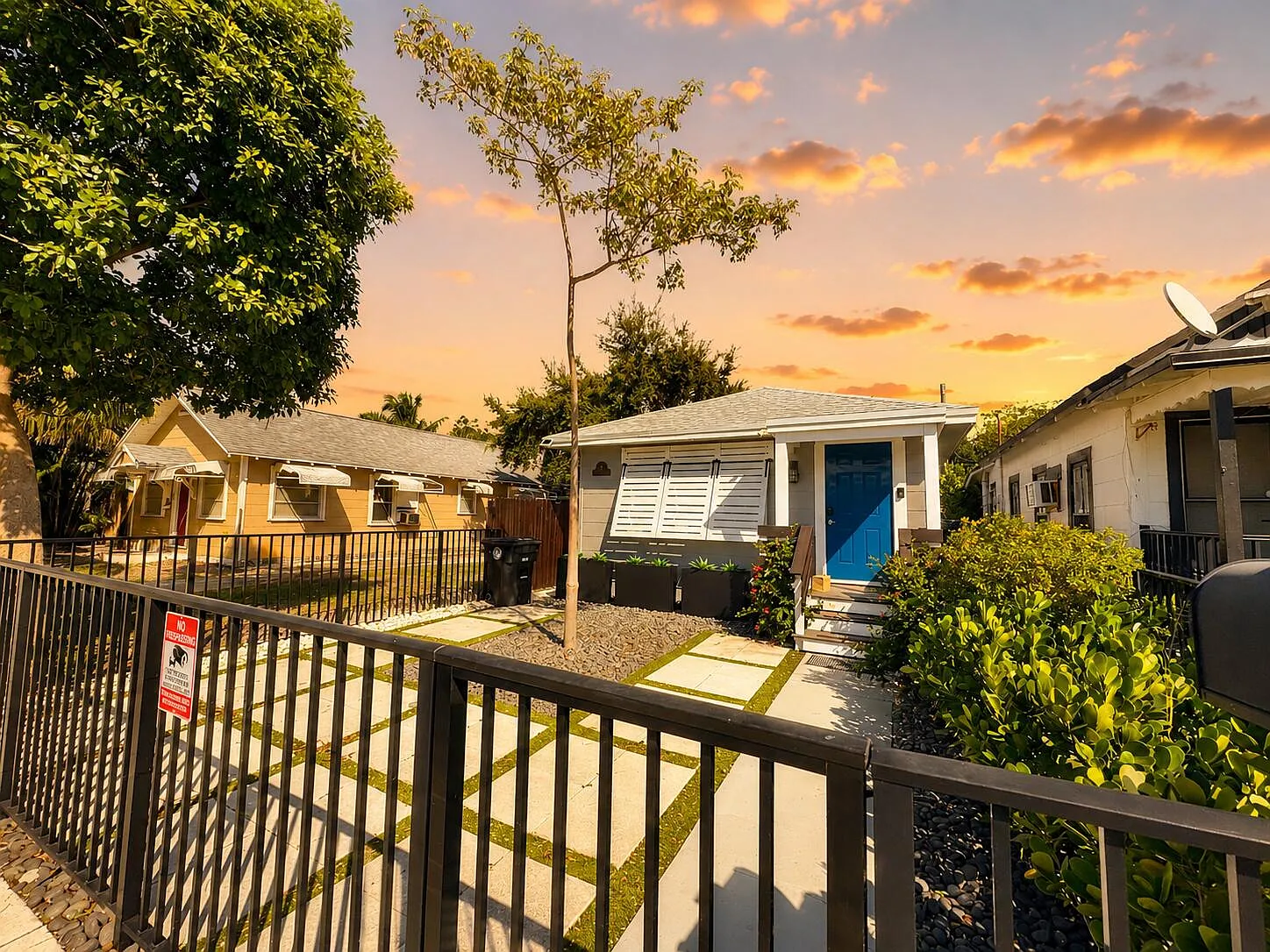 2 bed, 1.0 bath, 800 sqft, $2,500 — Photo 1