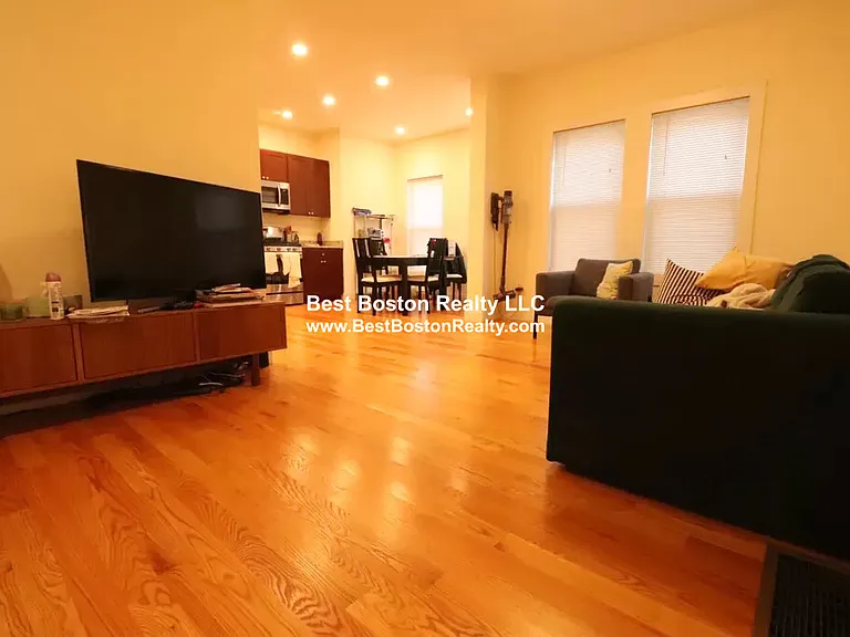 58 School St #1 — Photo 1