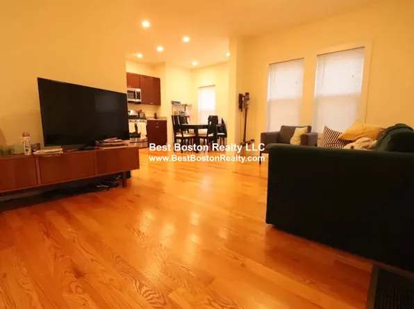 58 School St #1, Somerville, MA 02143