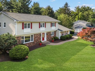 12 Stonelea Dr, Princeton Junction, NJ, 08550