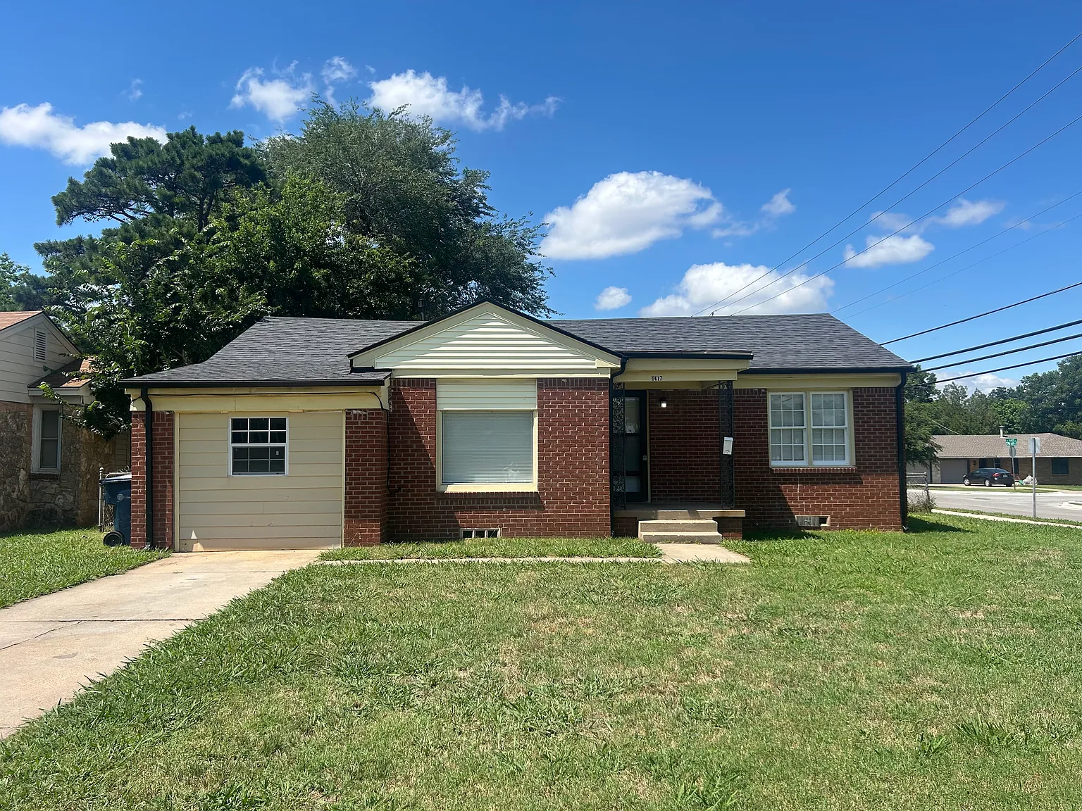 3 bed, 941 sqft, $1,000 — Photo 1