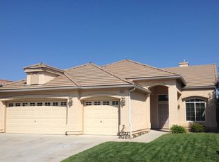 10695 N Tea Party Ln, Fresno, CA 93730