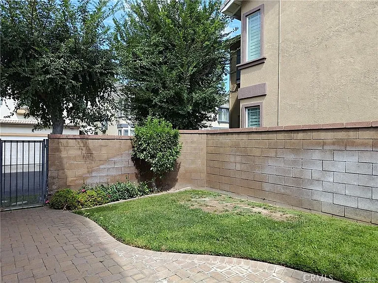 4531 Streamport Dr — Photo 5
