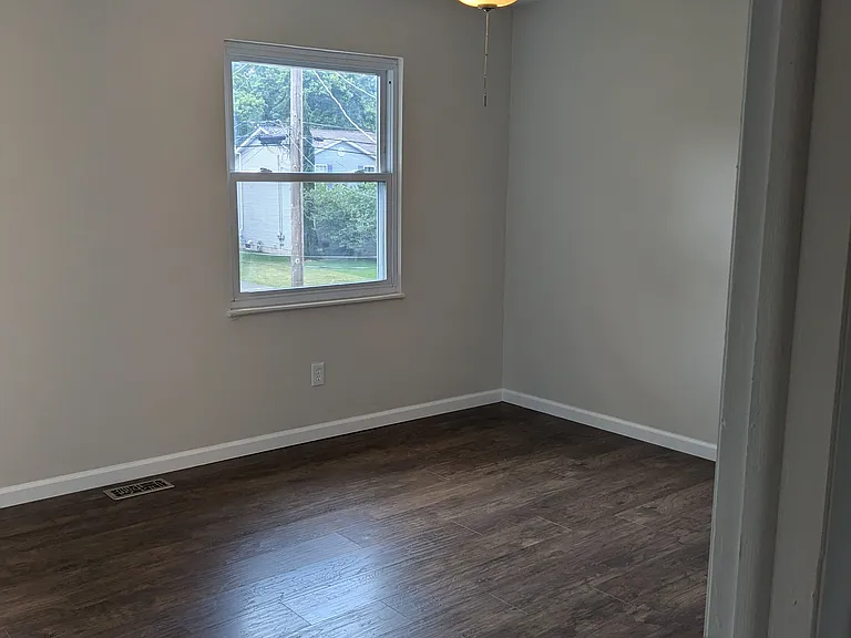 1855 Sedro St — Photo 18