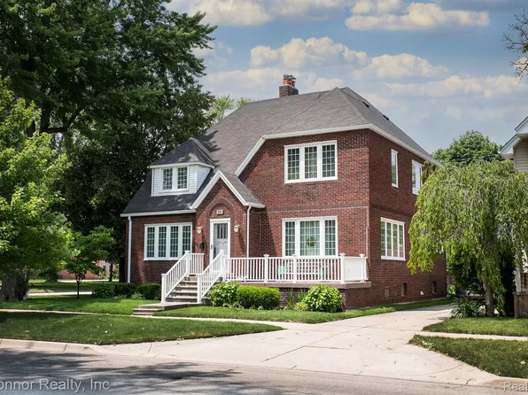 201 N Main St, Marine City, MI 48039