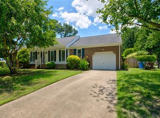 403 Caravelle Ct N, Chesapeake, VA 23322