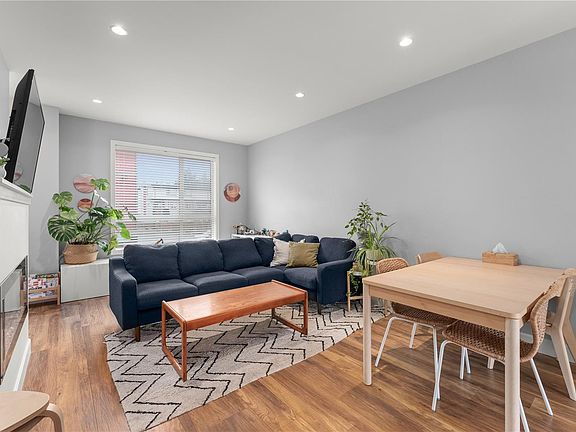 3rd image of 3351 Luxton Rd #402