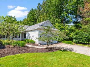 33993 Sunflower Ln, North Ridgeville, OH 44039