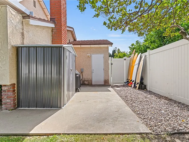 24935 Spadra Ln — Photo 46