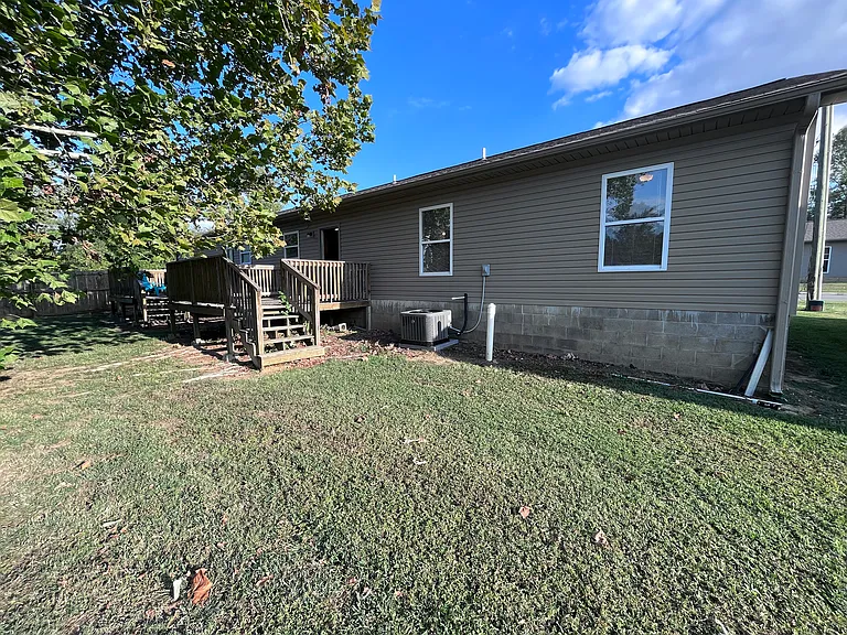 40 Marie Ln — Photo 14