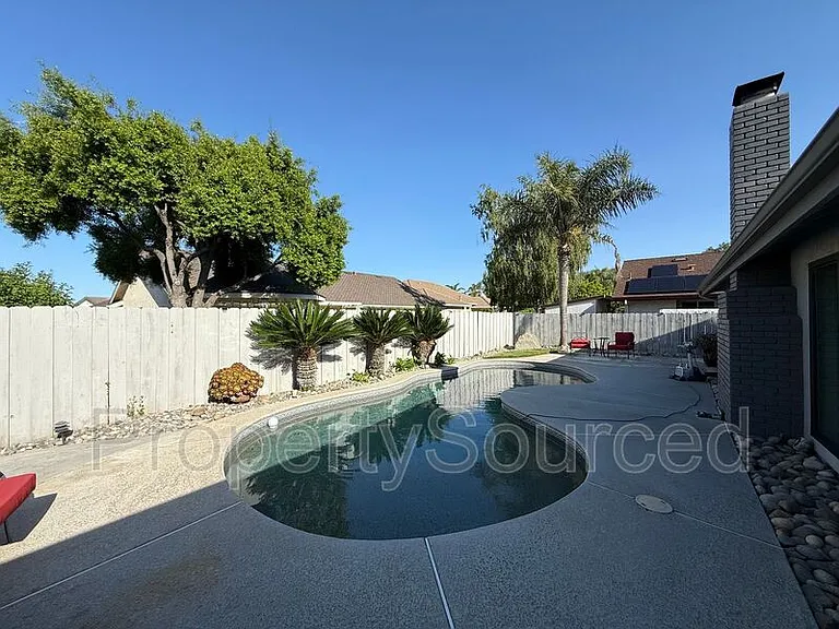 1351 Aksland Dr — Photo 40