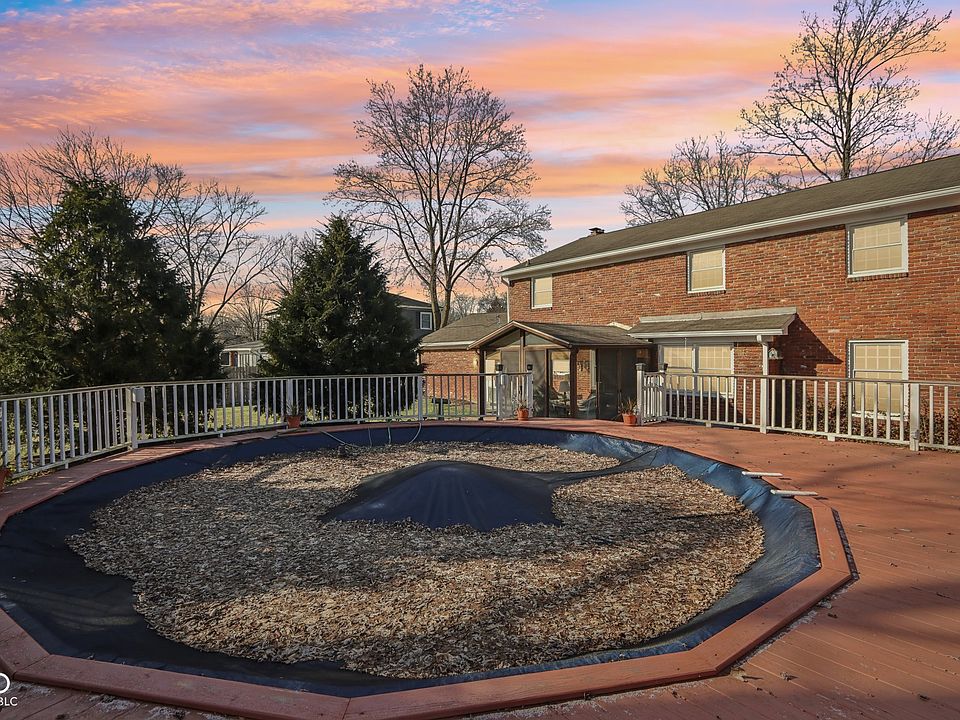 2nd image of 7239 Fulham Dr