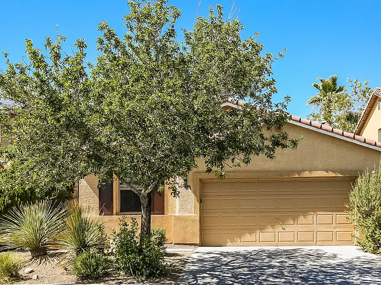 4344 Desert Home Ave — Photo 1