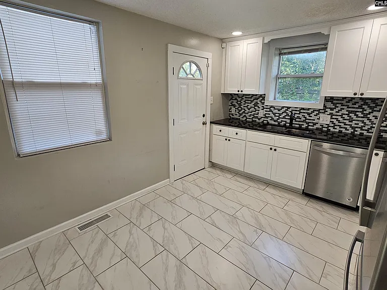 802 S Kilbourne Rd — Photo 8