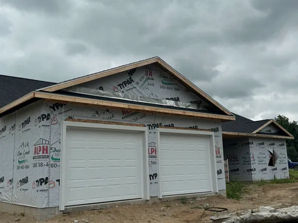 11400 N Memorial Pkwy, Cromwell, IN 46732