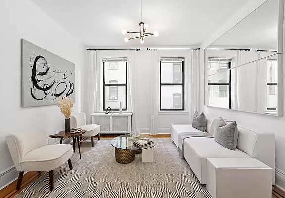 2nd image of 99 E 4th St APT 2L
