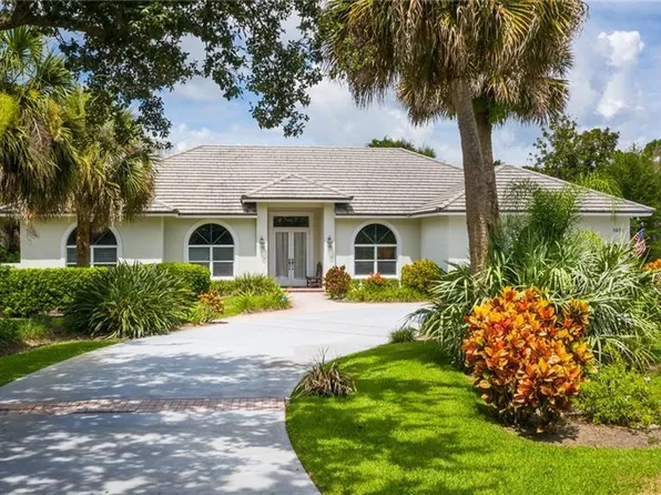 5825 Turnberry Ln, Vero Beach, FL 32967