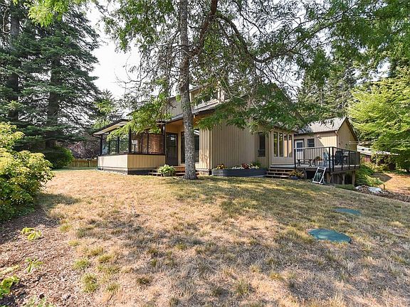 4th image of 8892 Henderson Ave