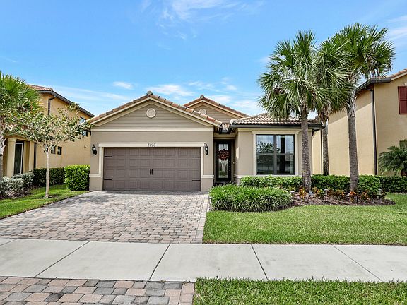 2nd image of 8233 NW 79th Avenue