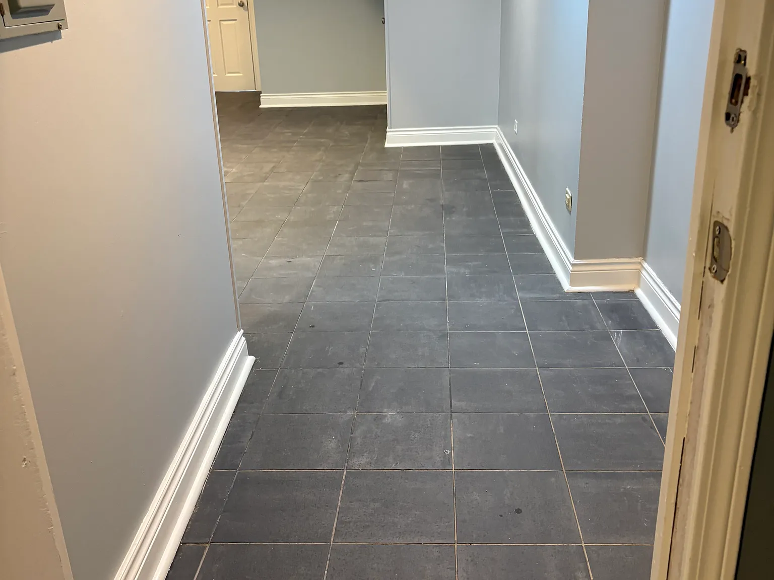 2 bed, 800 sqft, $1,600 — Photo 4