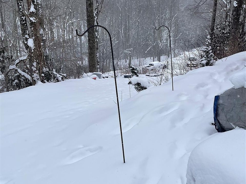 1st image of 1526 Pine Mountain Rd