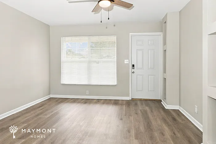 4 bed, 2.0 bath, 1360 sqft, $3,000 — Photo 4