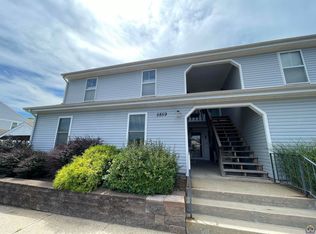 5859 SW 22nd Ter APT 3, Topeka, KS 66614