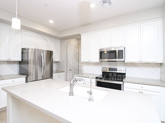 3rd image of 2633 S Catherine Dr #102