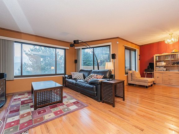 5th image of 186 Monte Vista Ln