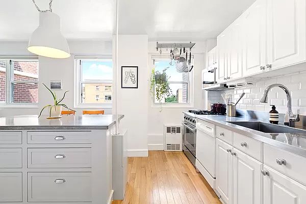 1st image of 122 Ashland Pl APT 15C