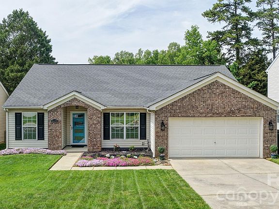 2nd image of 8409 Ewen Cir