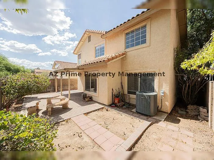 489 W Carmen St — Photo 27