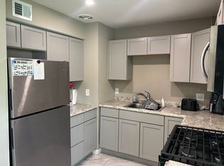 3421 N Oakland Ave #3, Milwaukee, WI 53211