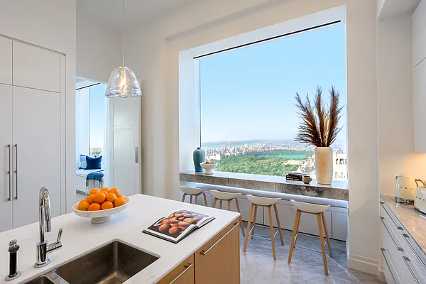 Rented by Douglas Elliman | media 22