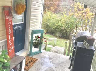 1090 Cold Springs Rd, Grundy, VA 24614