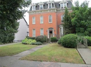 698 Columbus Pkwy APT 3, Buffalo, NY 14213