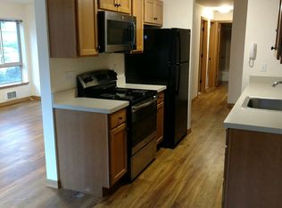 9700 Roosevelt Way NE #102, Seattle, WA 98115