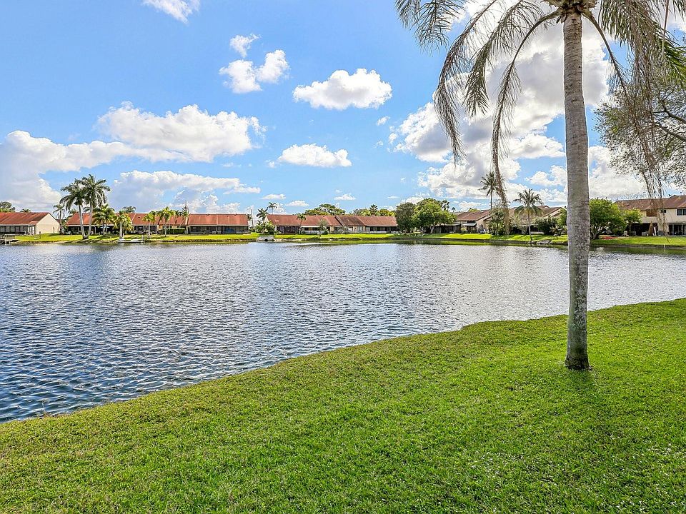 1st image of 5580 SW 28th Terrace