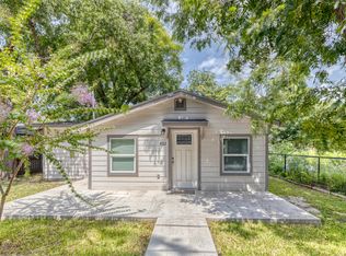 422 Apolonio St., Uvalde, TX 78801